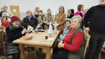 „Z tradycją i ze smakiem” w Ostrówku. Stoiska odwiedziły dziesiątki mieszkańców regionu